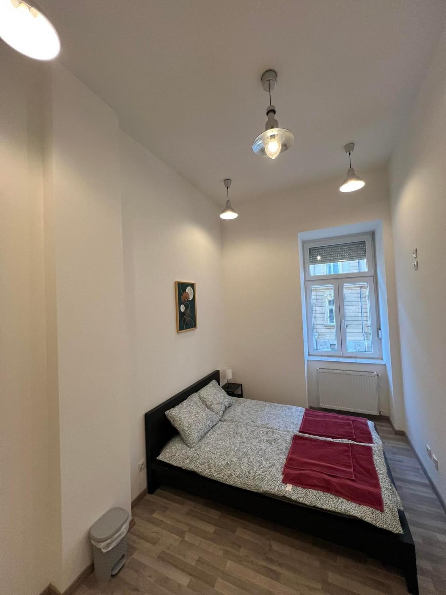 Goldensun Apartment Budapest Bagian luar foto